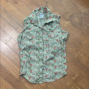 Wrangler Green and Red Floral Sleeveless Shirt